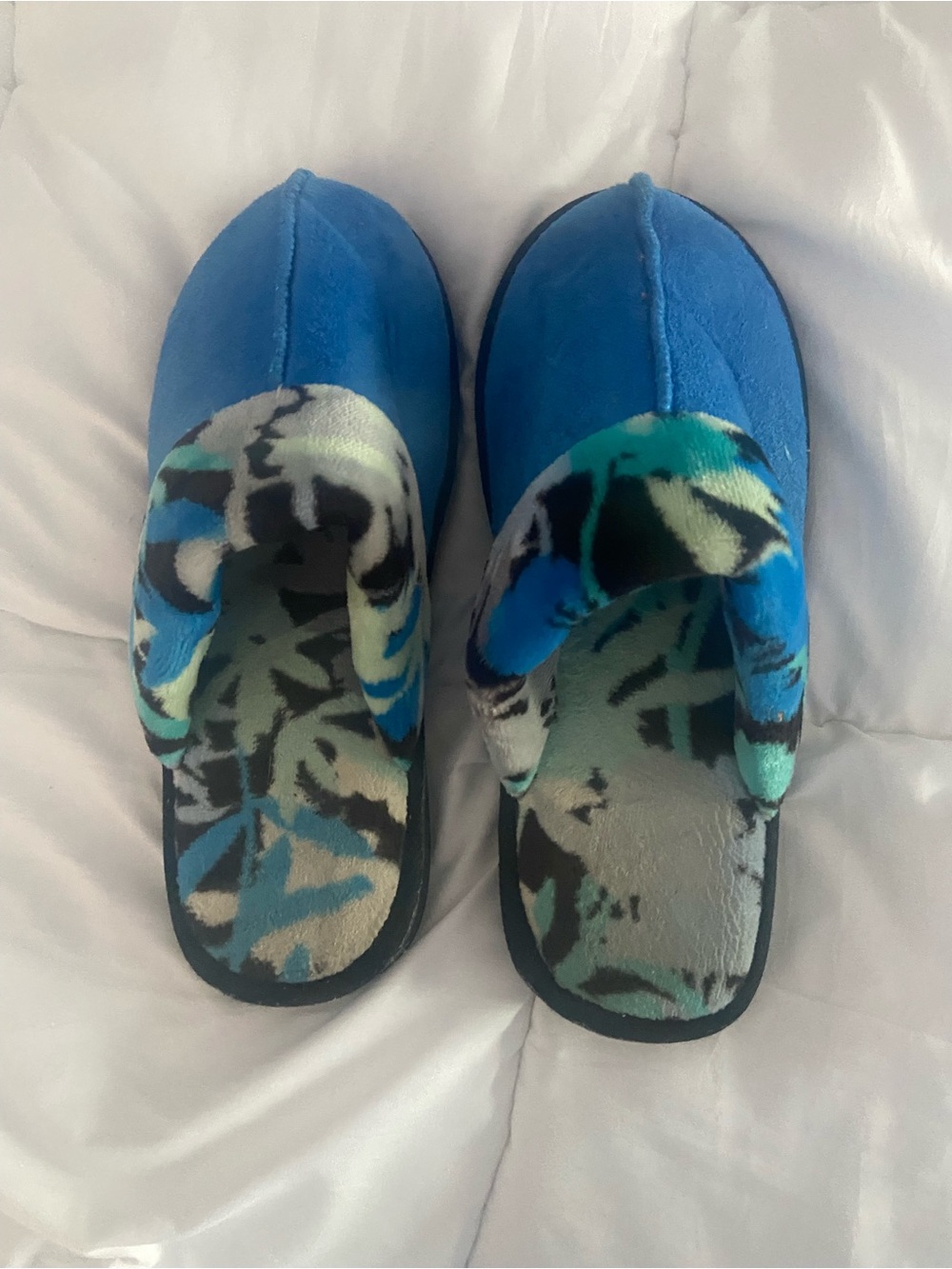 Vera Bradley Black Sole Slide Slippers with Blue Patterned Strap
